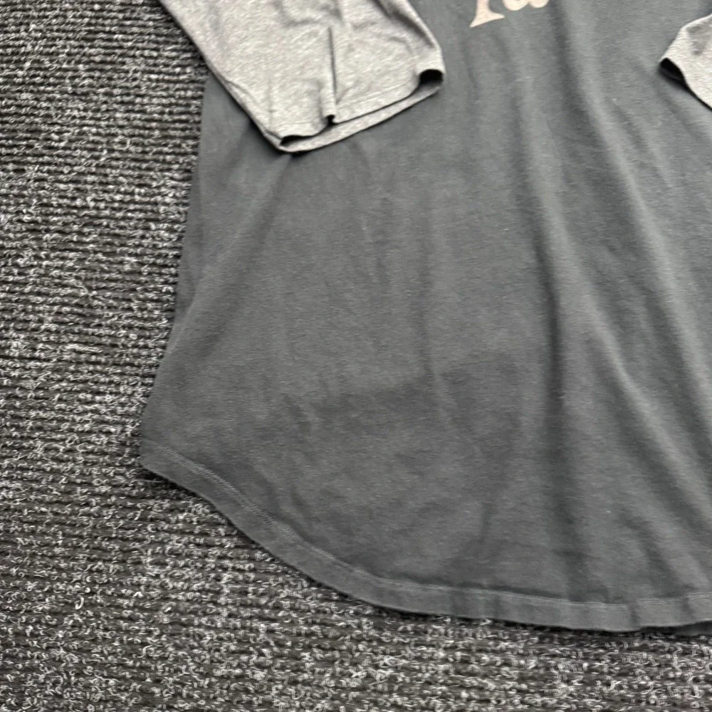The North Face Mens XL Raglan Baseball Tee 3/4 Sleeve Grey Graphic T-Shirt